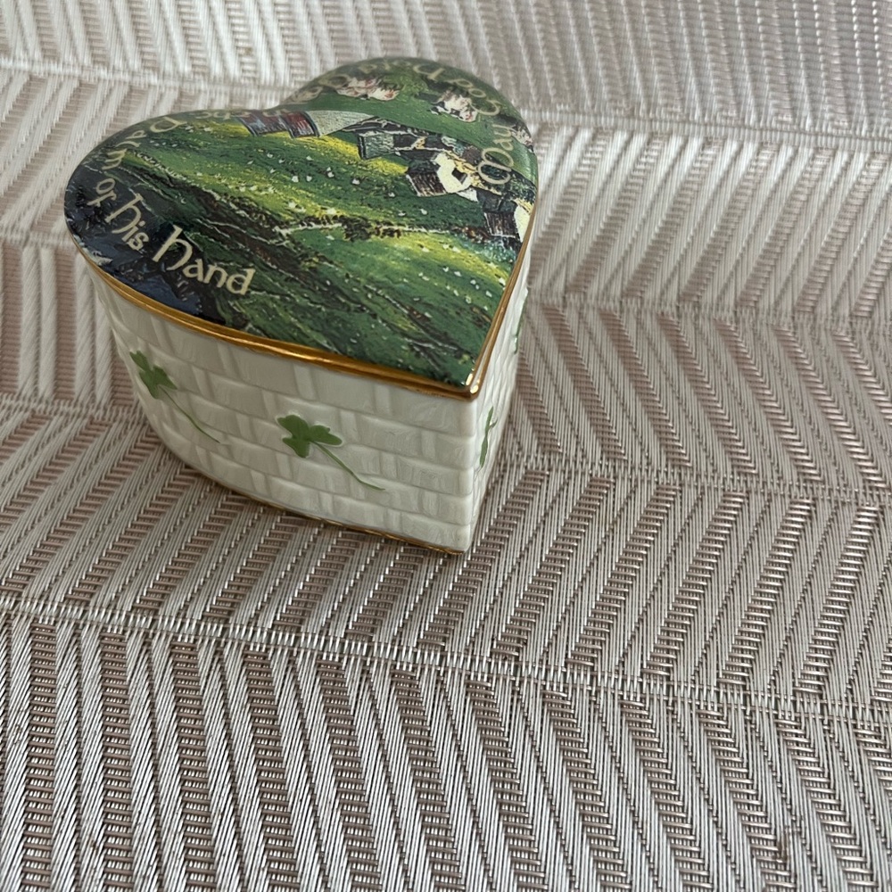 Ardleigh Elliot Heart-Shaped Muisc Box with Green and Gold Accents